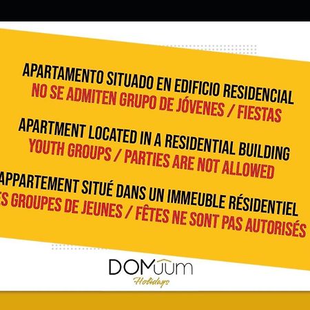 Domuum Holidays - Festival Village Salou Esterno foto