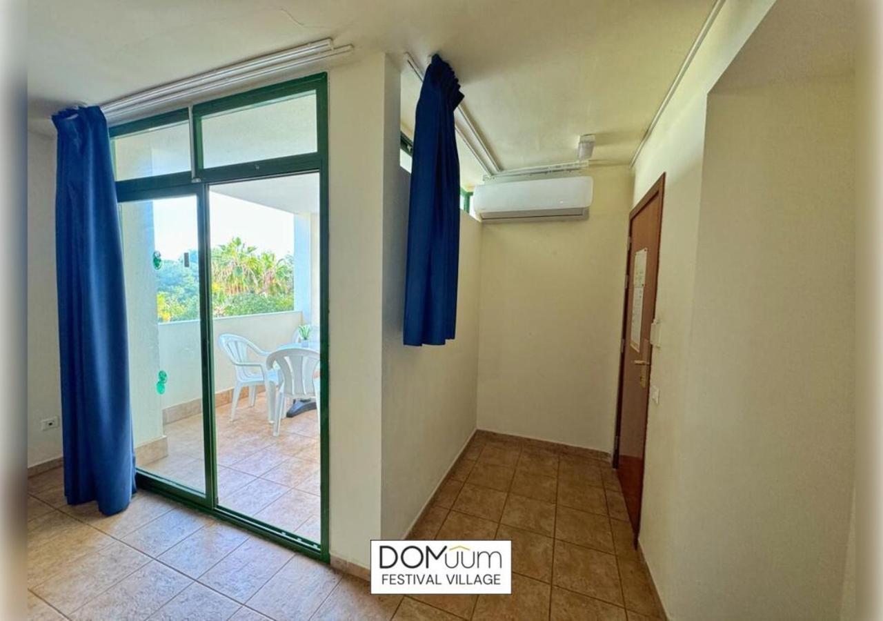 Domuum Holidays - Festival Village Salou Esterno foto