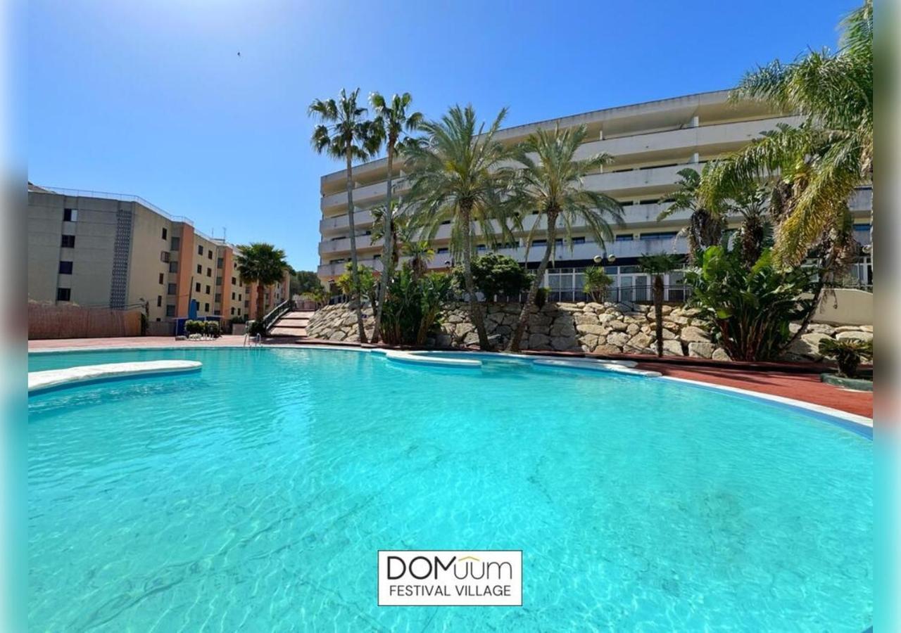Domuum Holidays - Festival Village Salou Esterno foto
