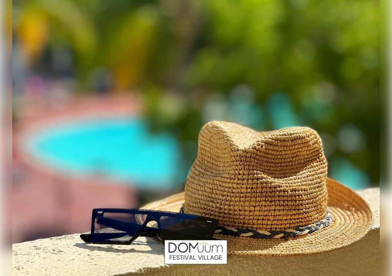 Domuum Holidays - Festival Village Salou Esterno foto
